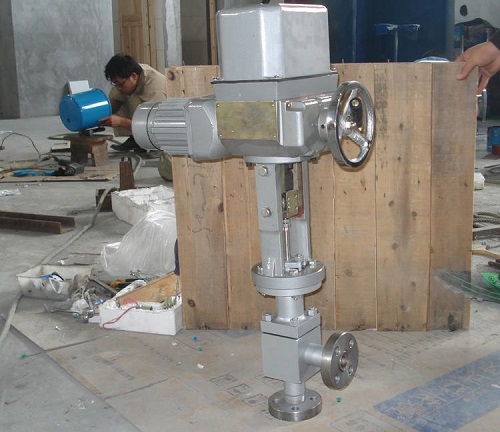 角式調(diào)節(jié)閥（角式調(diào)節(jié)閥工作原理及結(jié)構(gòu)特點）